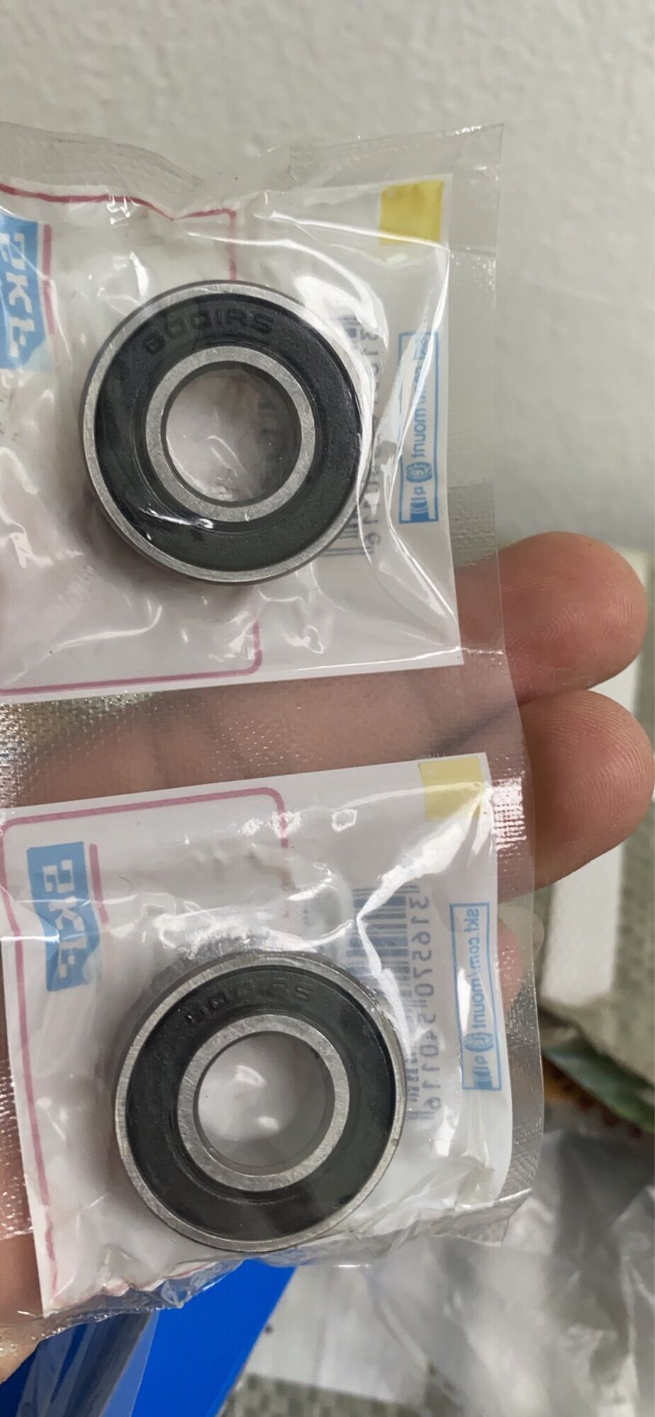 Vòng bi bạc đạn Skf 6001