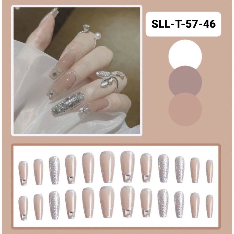 Biến hóa bộ móng với 5 mẫu nail màu trắng đẹp cá tính