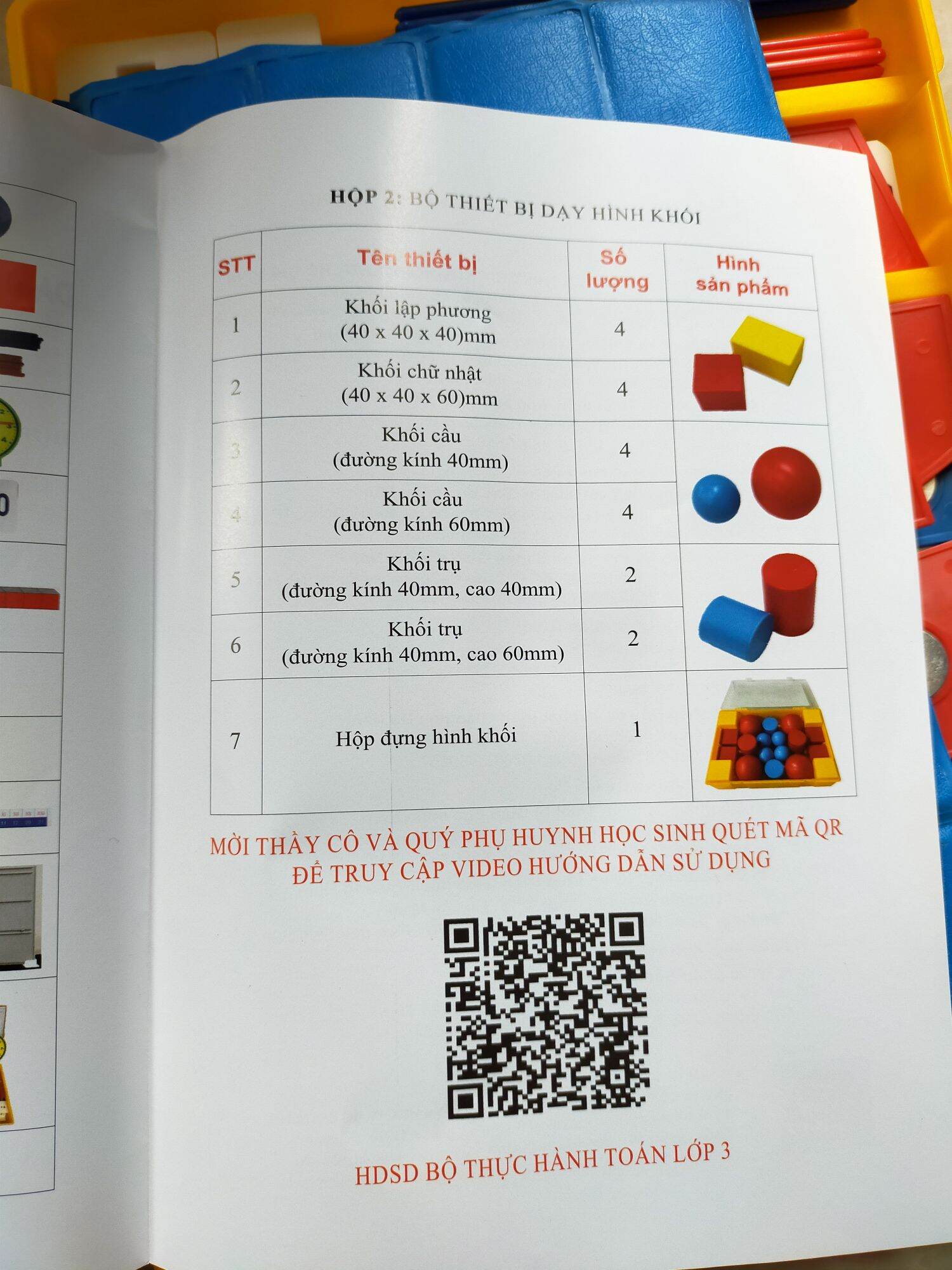 (1 Hộp )  1 Hộp      Thực    Hành   Toán    Lớp     3 ( Không Có Hộp  Hình  Khối )