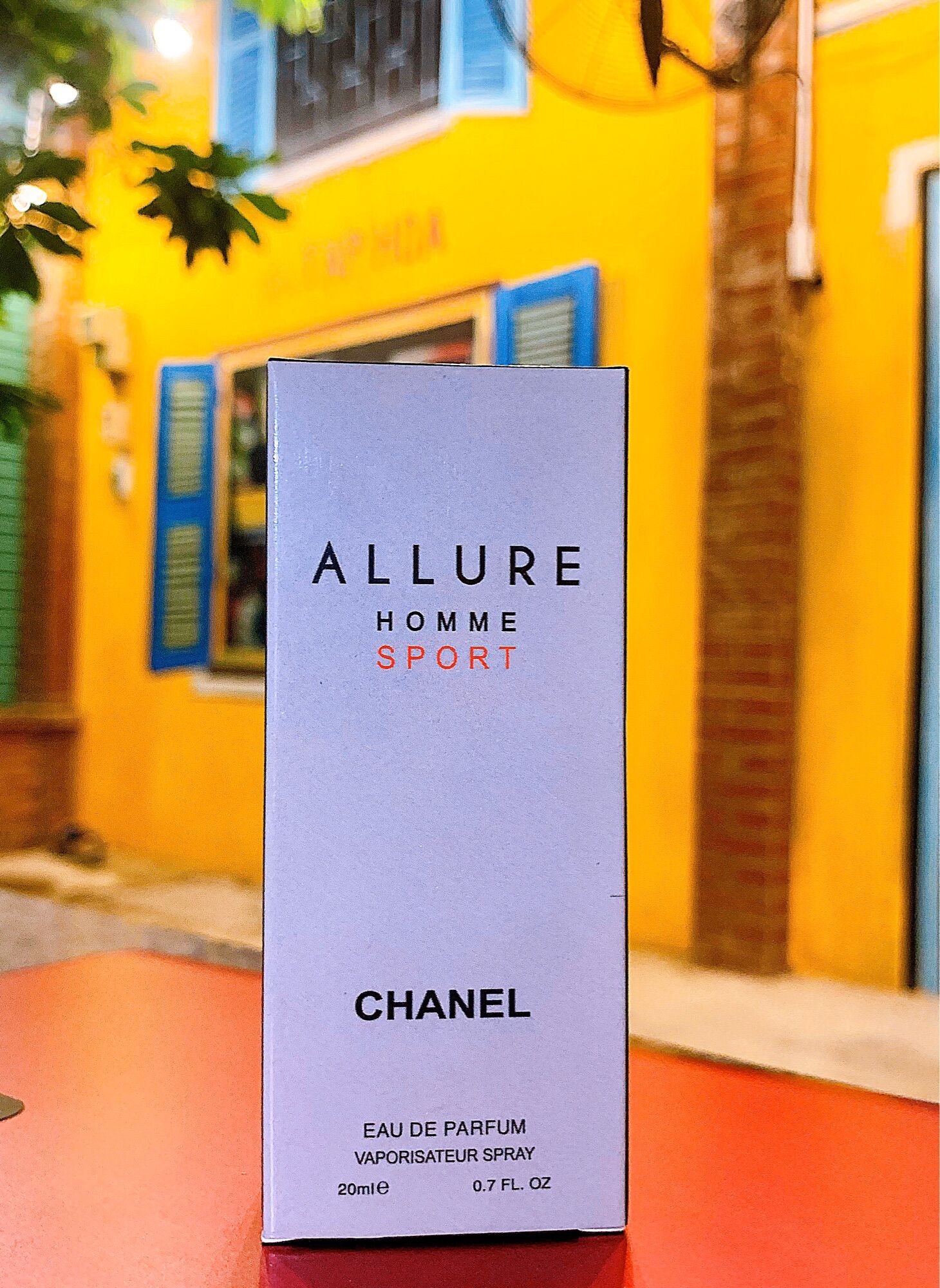 Nước Hoa mini ALLURE HOME SPORT 20ml (Mẫu Táo)