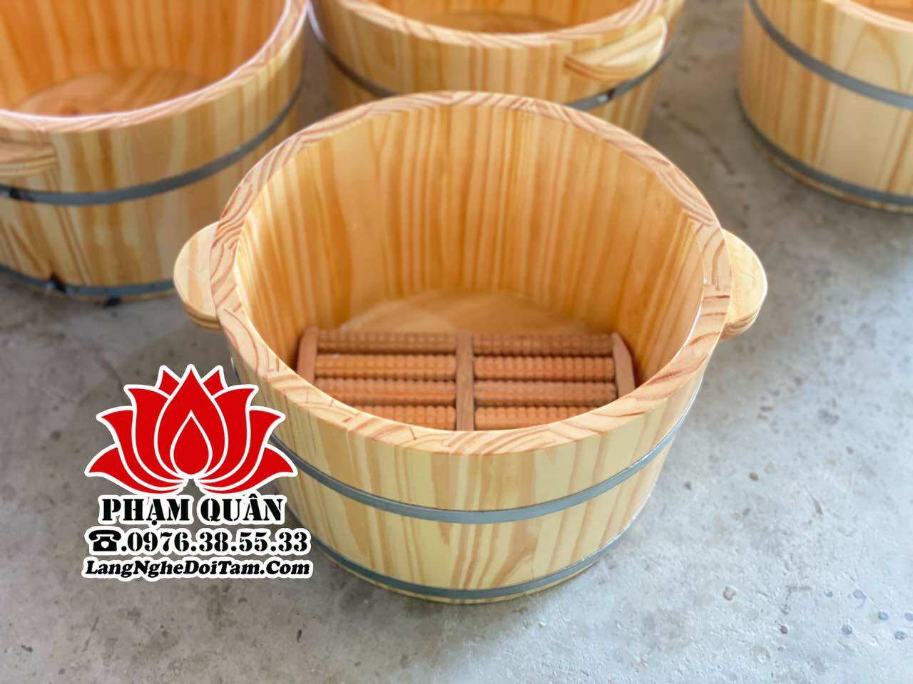 Chậu gỗ ngâm chân gỗ thông, chậu ngâm chân trơn tặng kèm bàn lăn