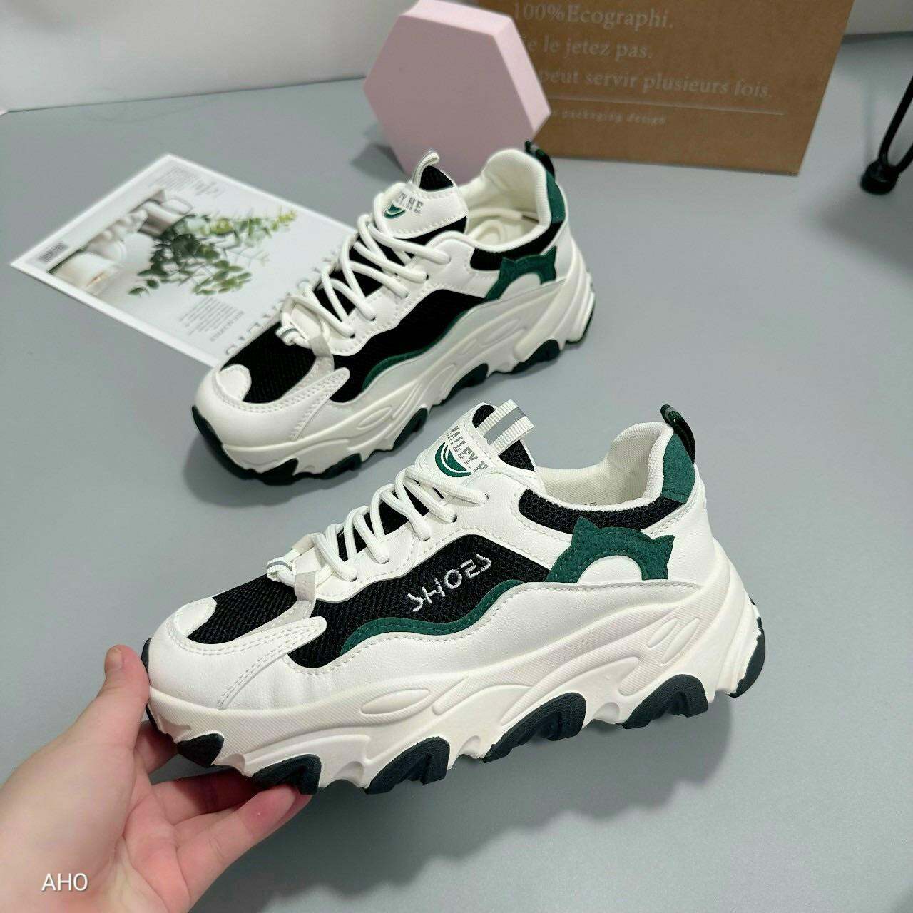 Giày bata nữ hàng quảng châu