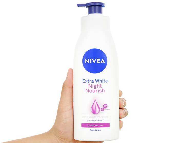 Sữa dưỡng thể trắng da Nivea Extra White Night Nourish 350ml