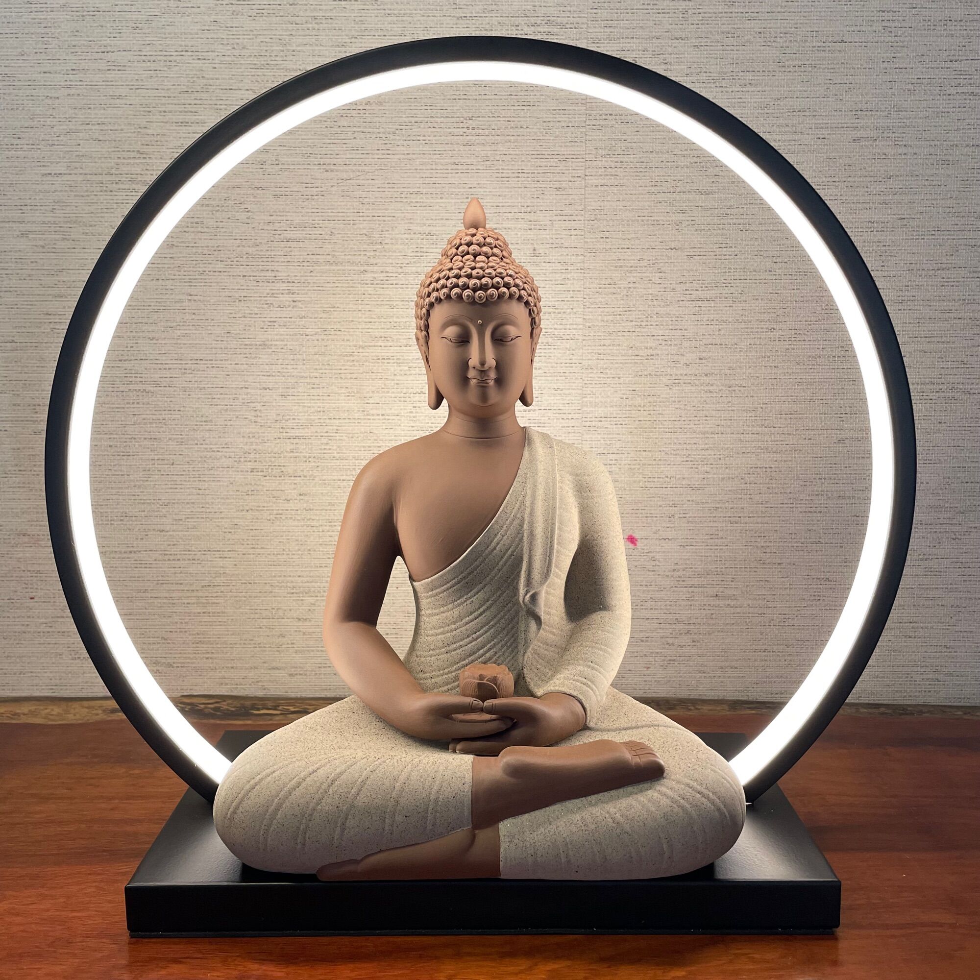 [HCM]Tượng Phật Thích Ca Gốm tử sa Và đèn LED