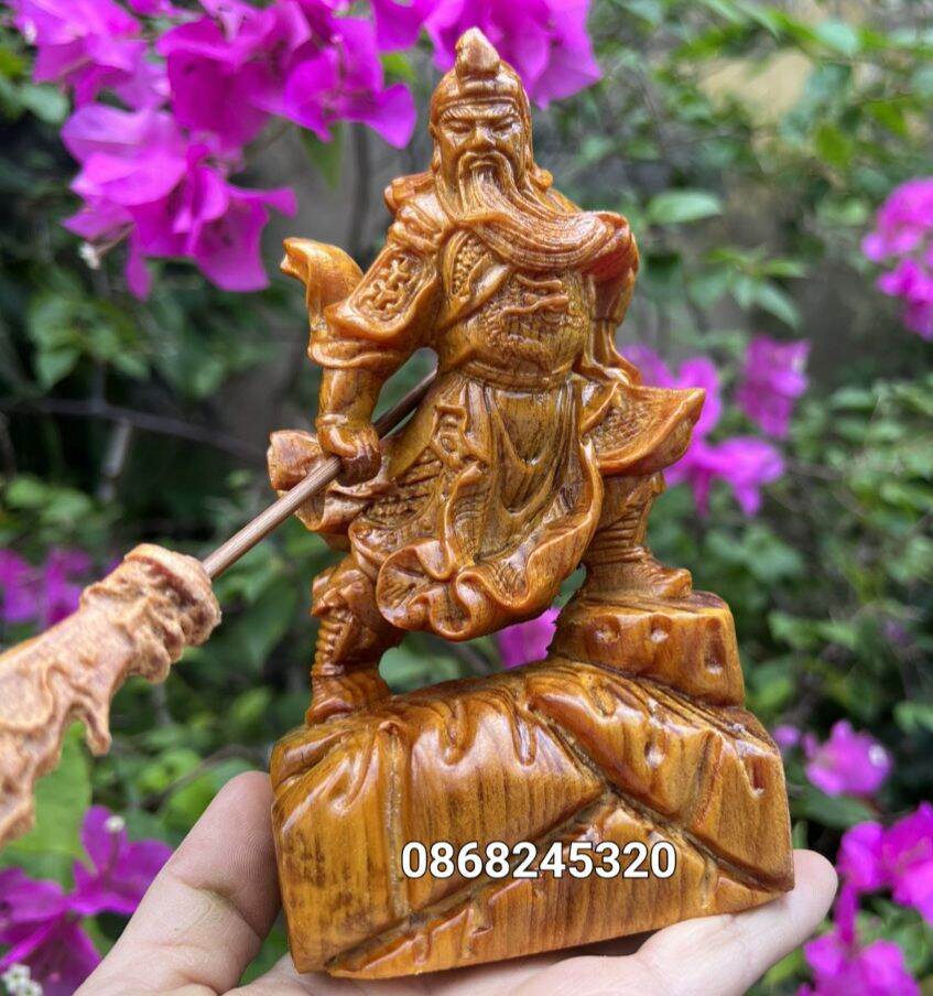 Tượng quan công trấn ải bằng gỗ huyết long kt cao 15×9×6cm