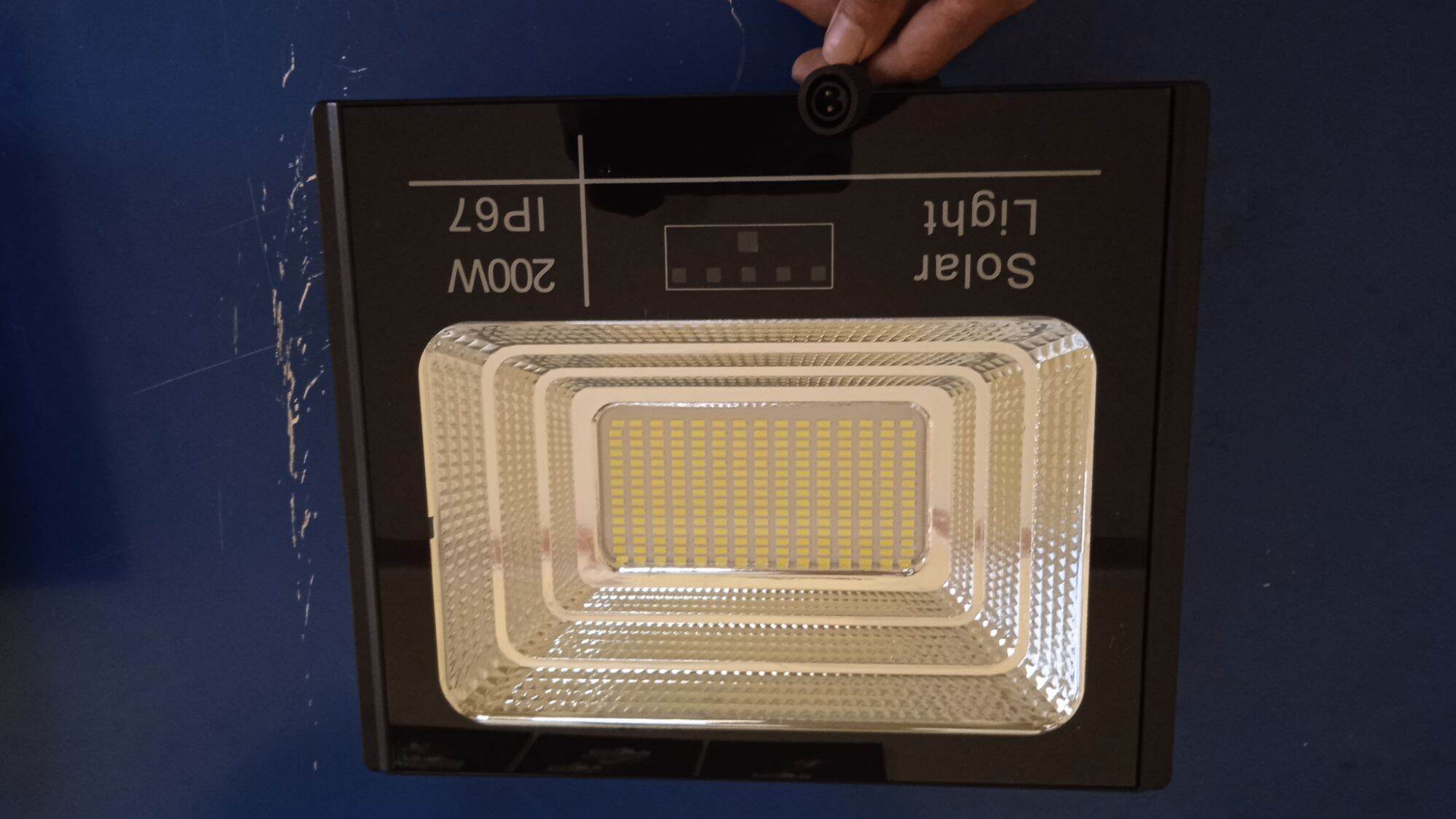 Mặt đèn pha NLMT 200W