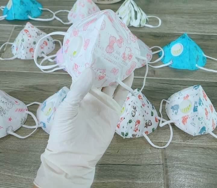 Khẩu trang N95 có van cho bé hộp 10 cái