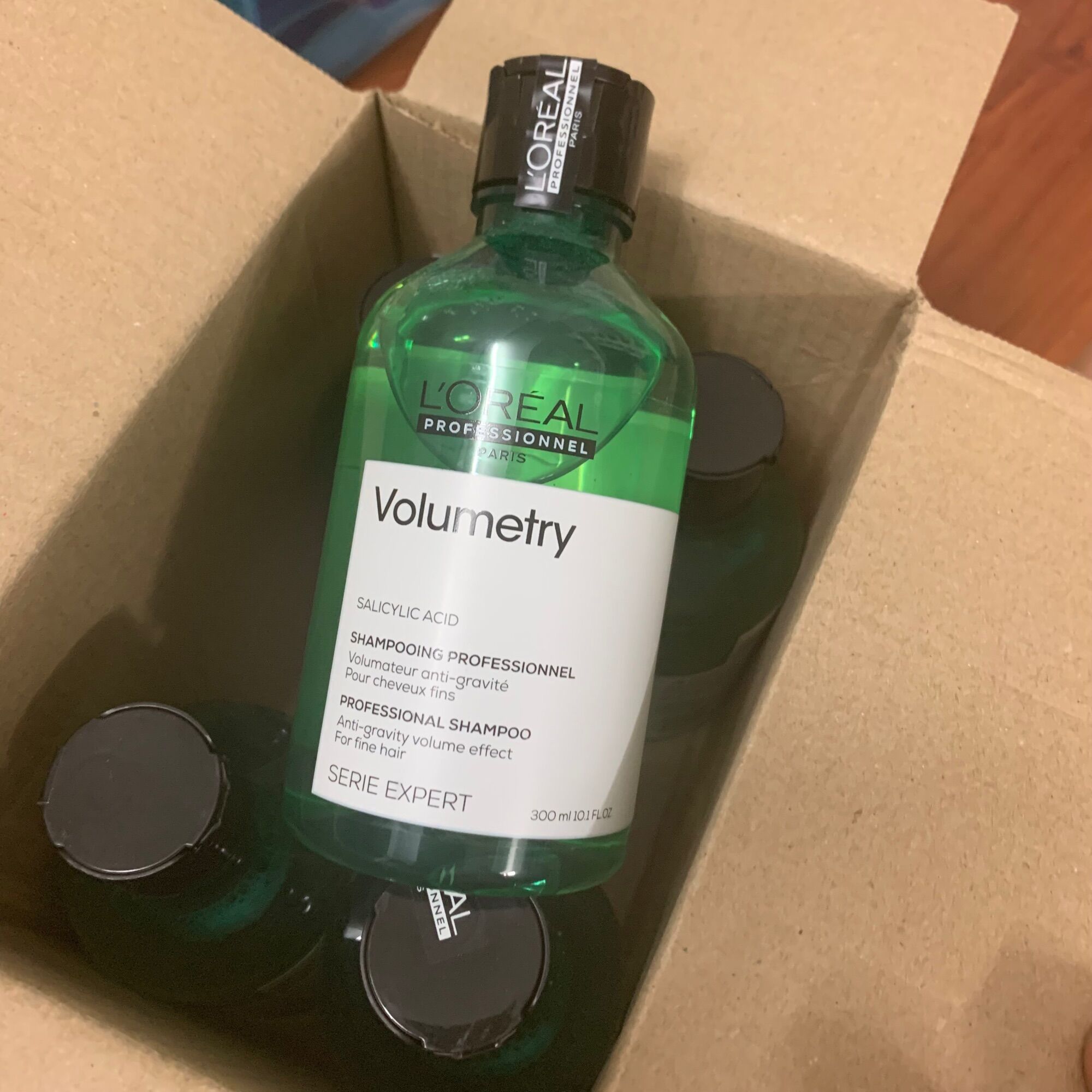 DẦU GỘI TĂNG PHỒNG VÀ LÀM DÀY TÓC LOREAL VOLUME 300ml