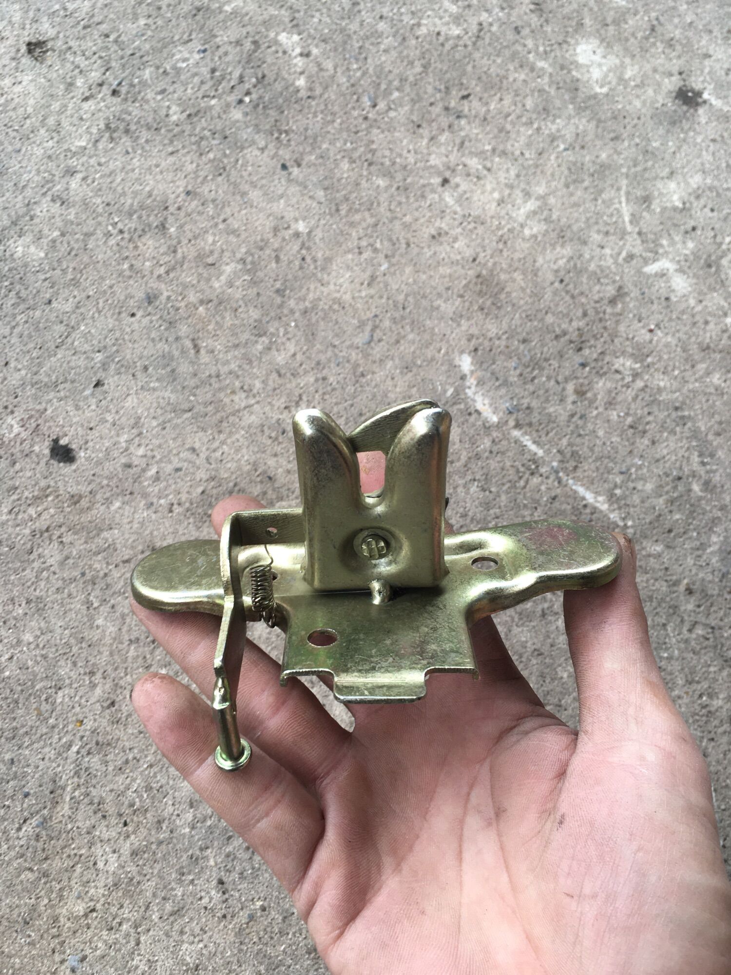 Chốt khoá yên xe chaly ,84