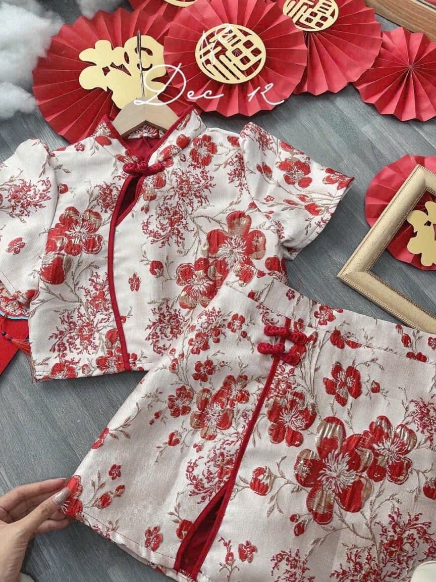 SET ÁO CỔ TÀU PHỐI CHÂN VÁY GẤM HOA