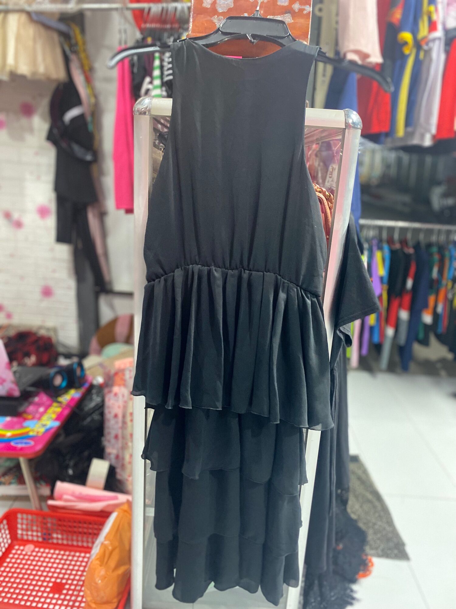 Đầm sale 50k chất vải xịn size 40-55 kg