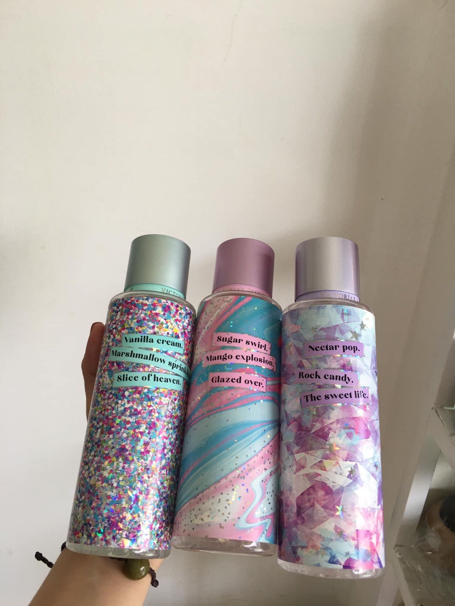 Xịt body victoria secret. ♥️ Thơm xỉu #70k / chai 250ml