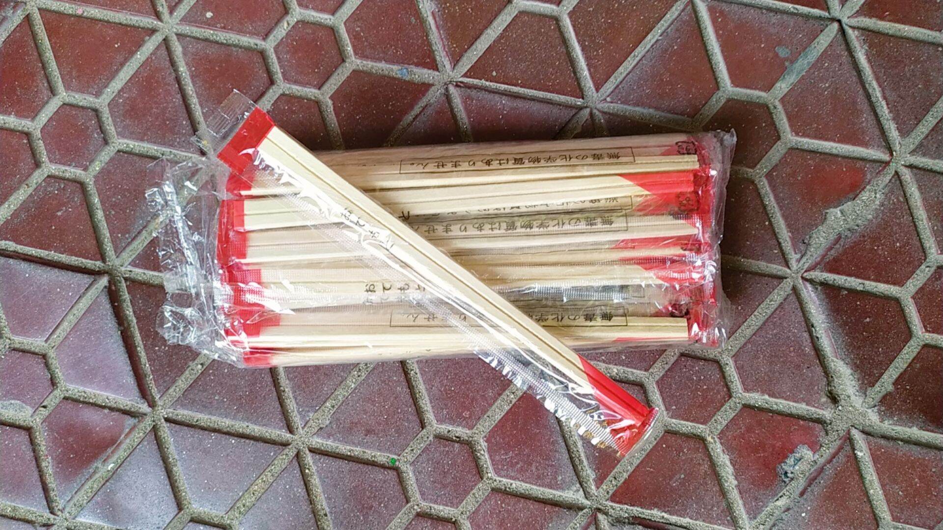 Đũa gỗ tách đầu bọc nilon