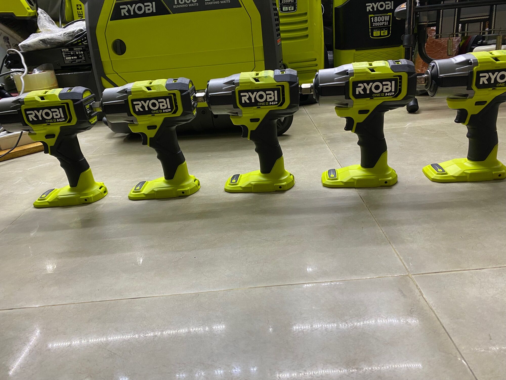 Ryobi P262