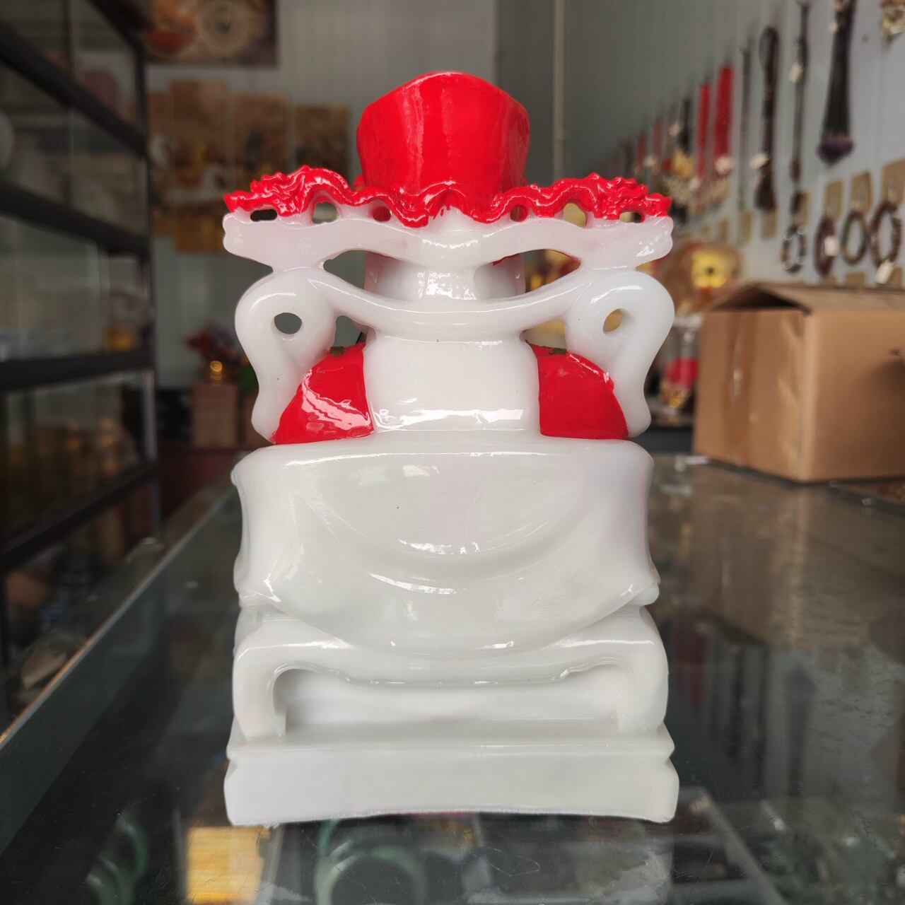 Tượng Thần Tiền Đá Đúc Cao 20cm Màu Đỏ