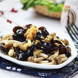 Nấm mèo khô 25k/200g