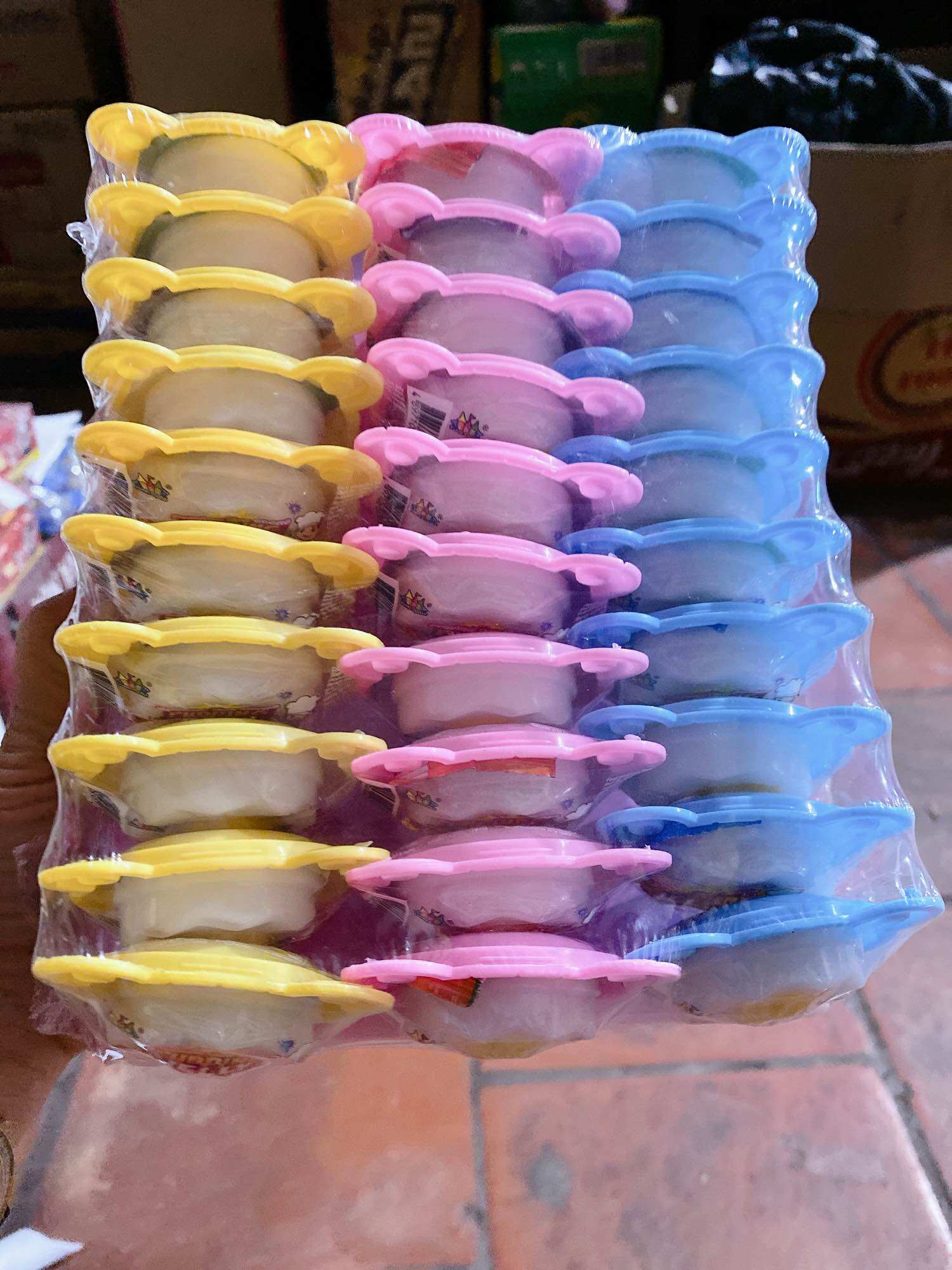 Khay 30 chiếc kẹo chảo trứng ốp la ( sỉ đồ trẻ em)