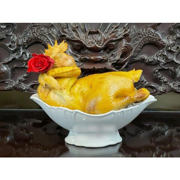 Bát thuyền đựng gà cúng hoặc trang trí hoa quả