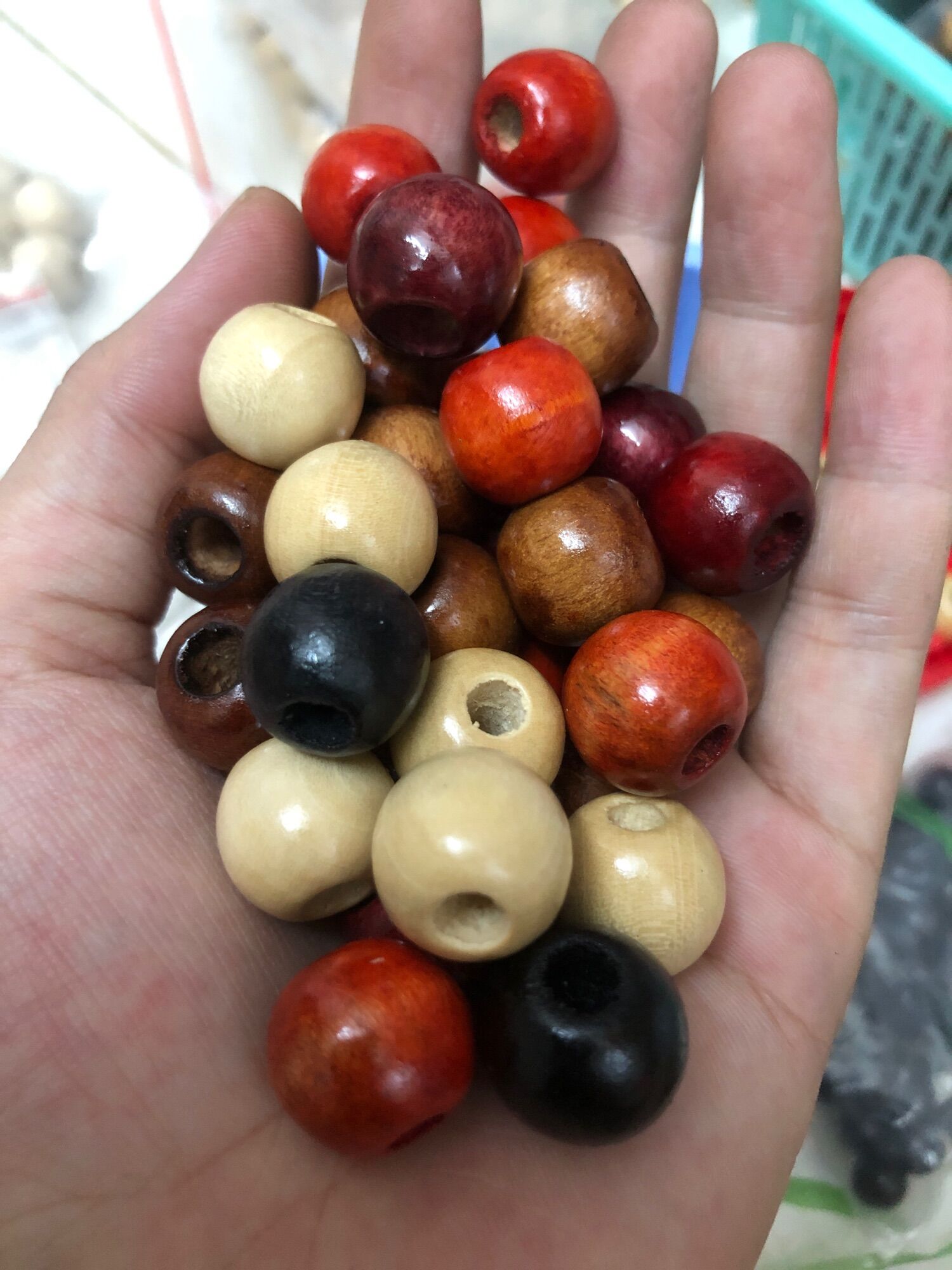 Hạt gỗ 14mm phi 5 ( đường kính 5mm) lỗ to là đồ trang trí phụ kiện handmade macrame