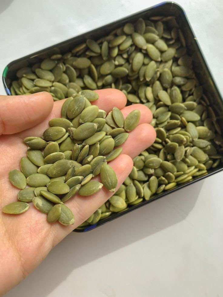 Nhân Hạt Bí Hữu Cơ Chưa Rang BIONUTS 200G - Tốt cho tim mạch, cải thiện giấc ngủ, tăng cường hệ miễn dịch,..