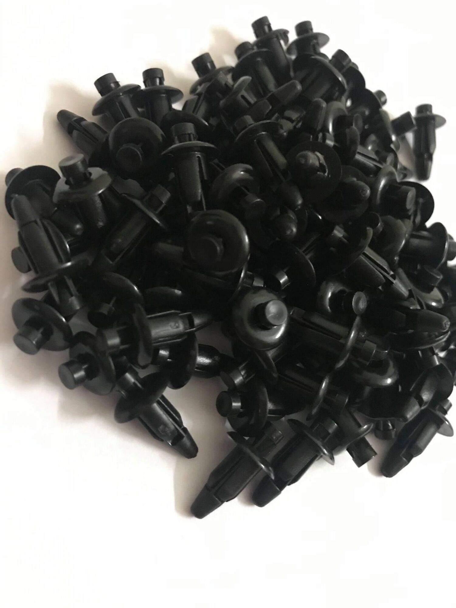100 chiếc ốc bấm , chốt nhựa 6ly dàn áo xe máy ( phù hợp nhiều dòng xe )