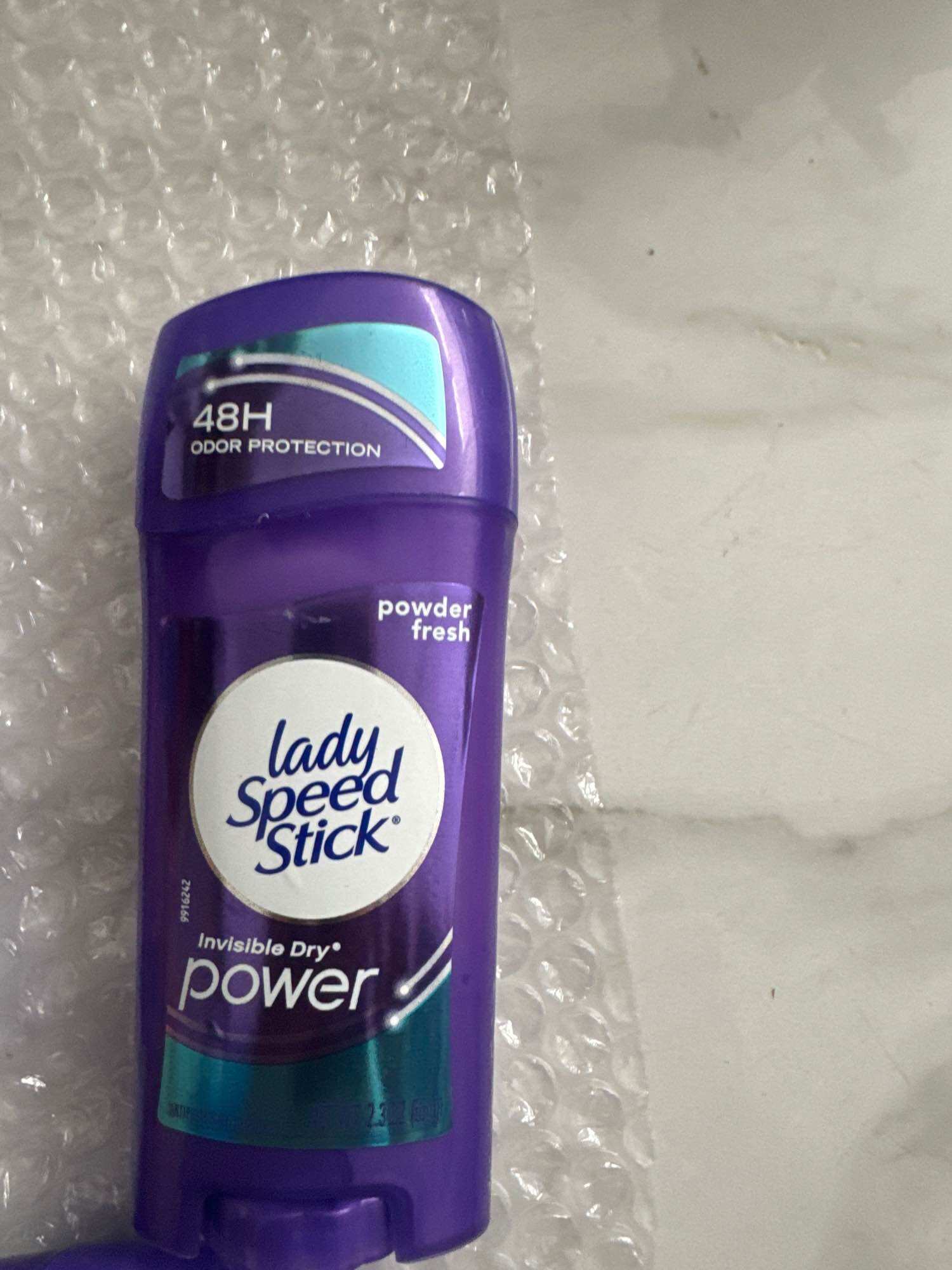 Hàng trầy - sáp khử mùi hôi Lady Speed Stick Invisible Dry 65g