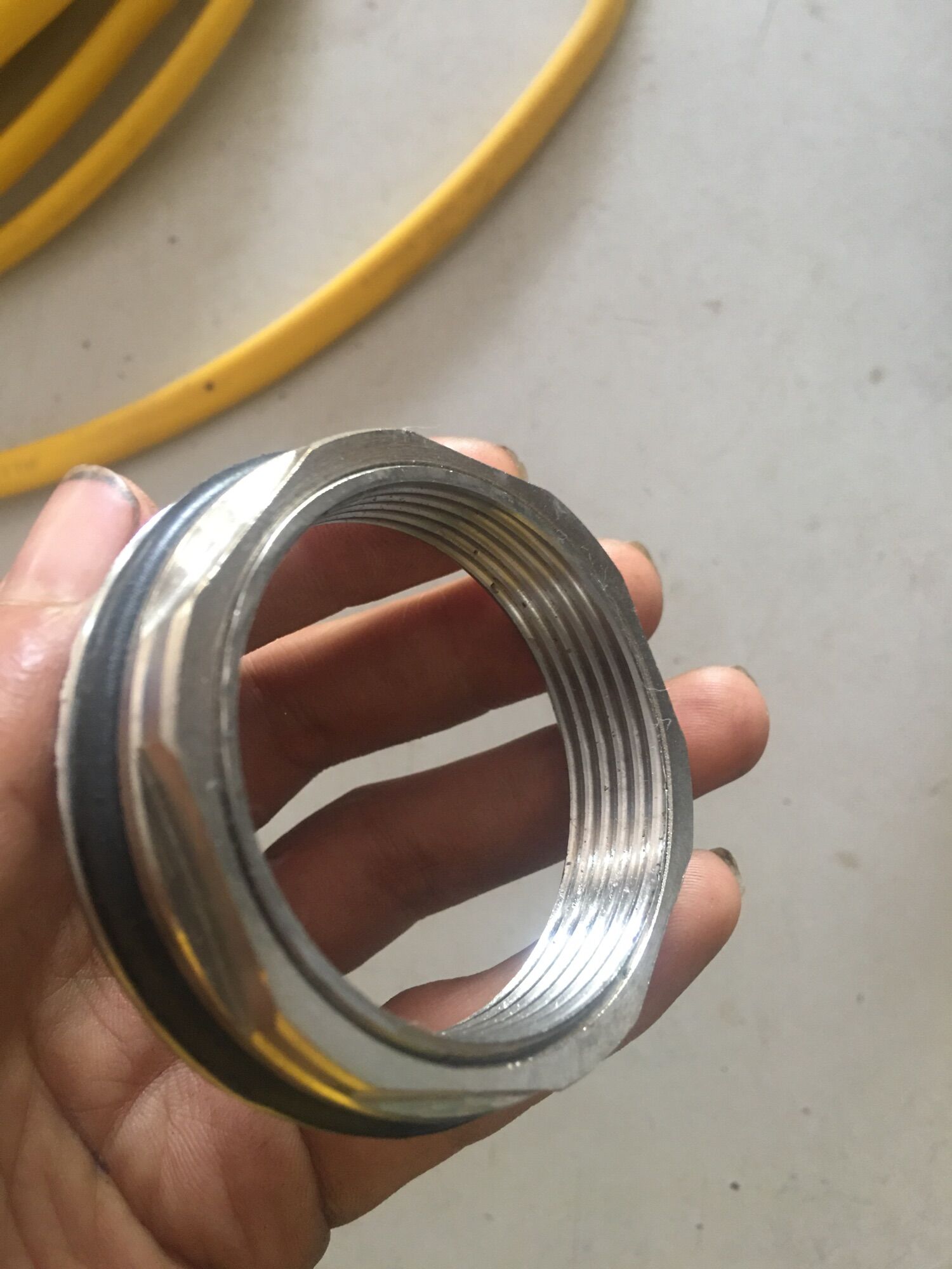 Rốn bồn nước inox, rốn téc nước, ren vặn bồn nước
