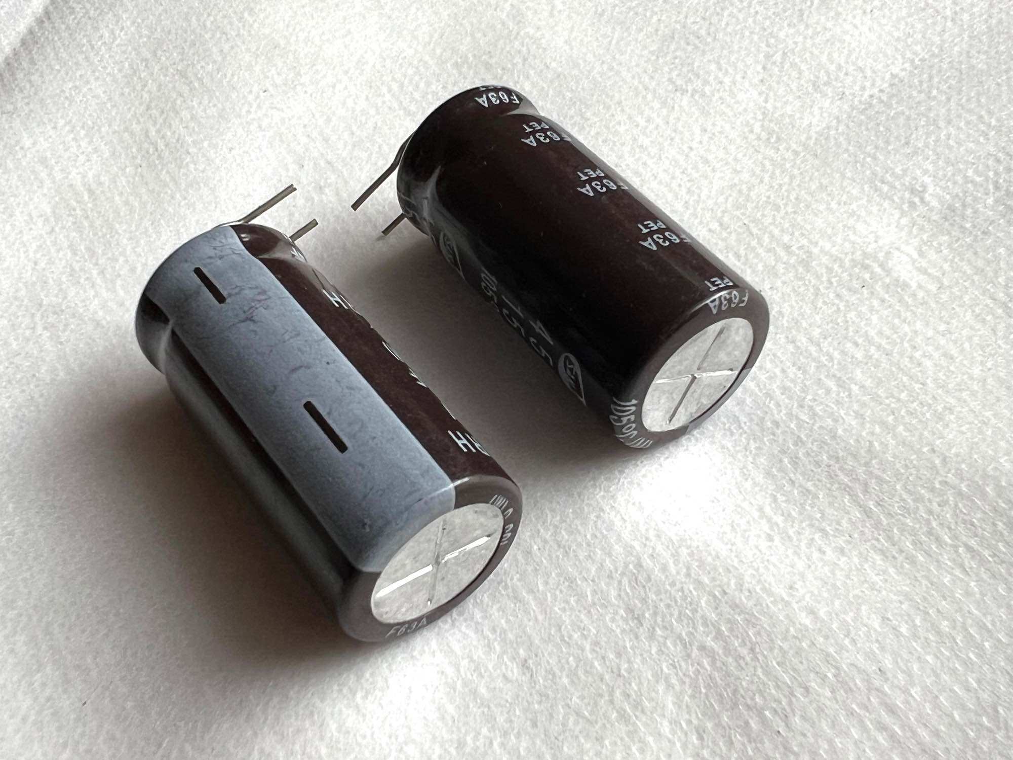 TỤ NGUỒN 450V 150UF KT: 20x42mm HÃNG SAMYOUNG ( 450V150UF 150UF450V 150UF 450V )