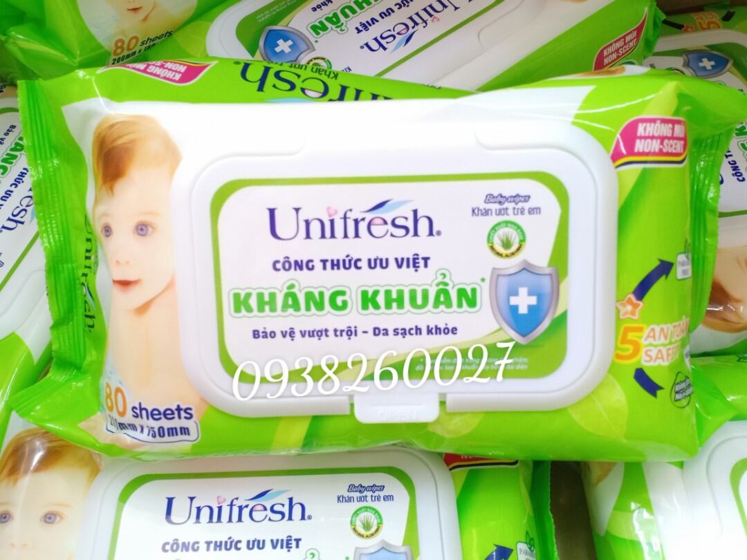 Khăn Ướt Unifesh 80 Tờ Không Mùi Vitamin E và Nha Đam