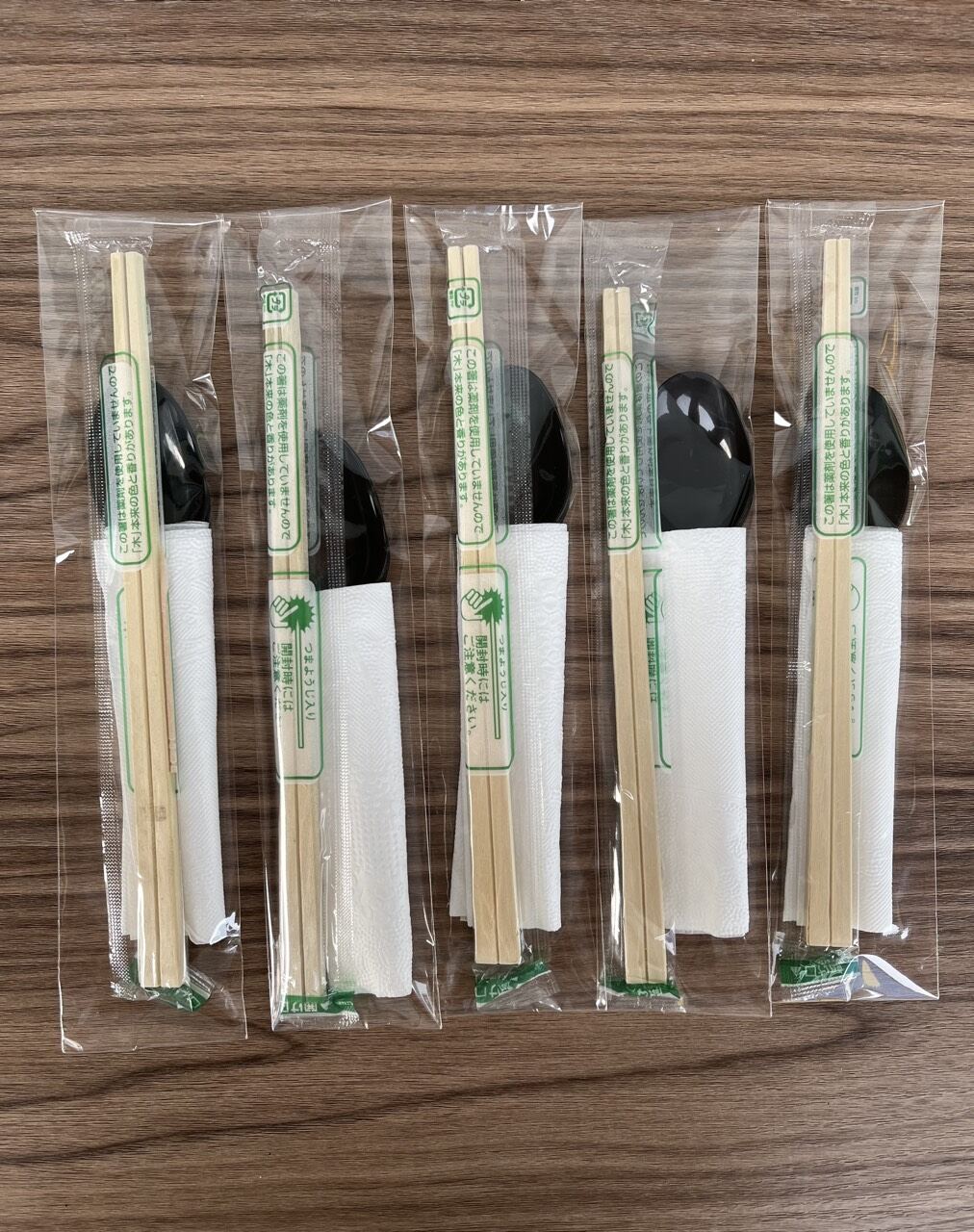 50 Combo đũa muỗng khăn tăm dùng 1 lần