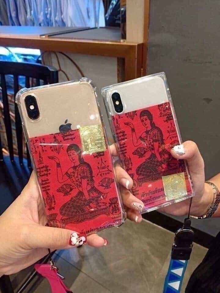 LÁ MẸ NGOẮC MÀU ĐỎ