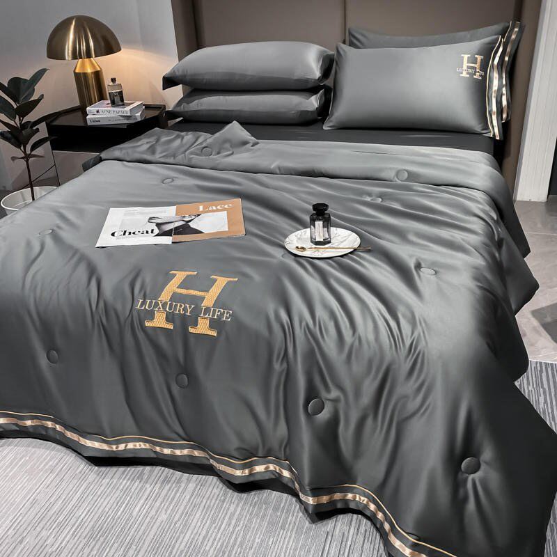 BỘ SẢN PHẨM PHI LỤA LUXURY CHỮ H CHĂN TRẦN HÈ
