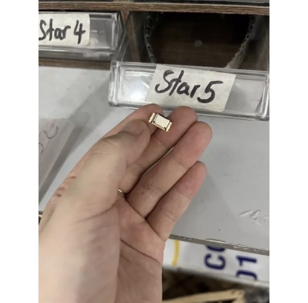 Chân sạc rời Vsmart Star 5