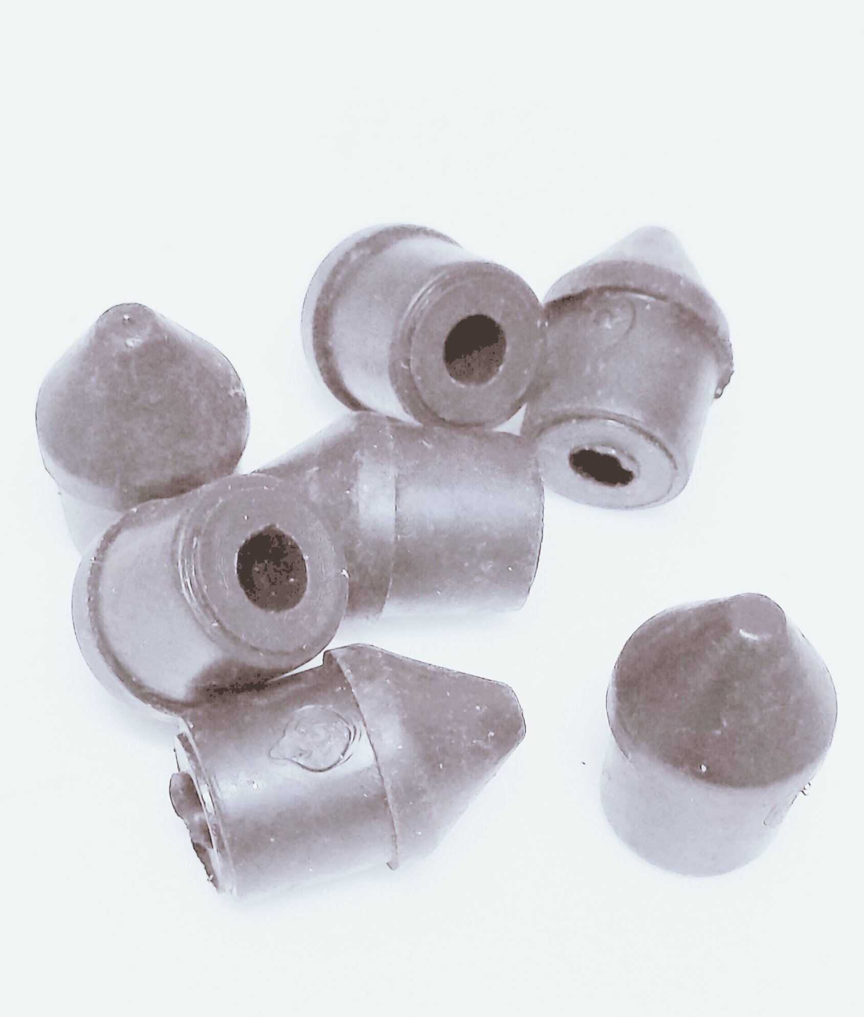 CAO SU NHỌN NÓN 25 x14 x10 cái