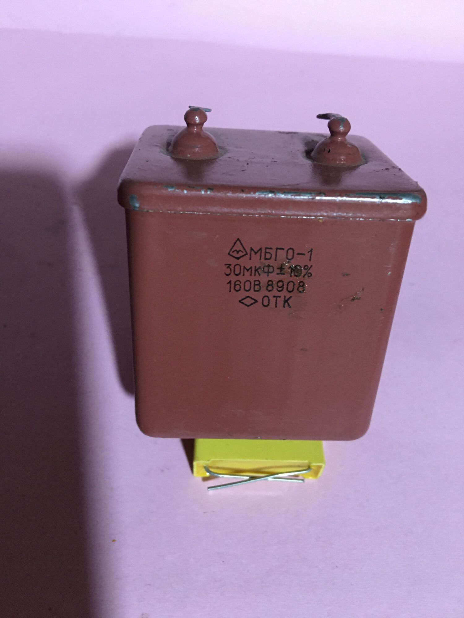 Tụ dầu nga 30uf 160v lắp loa