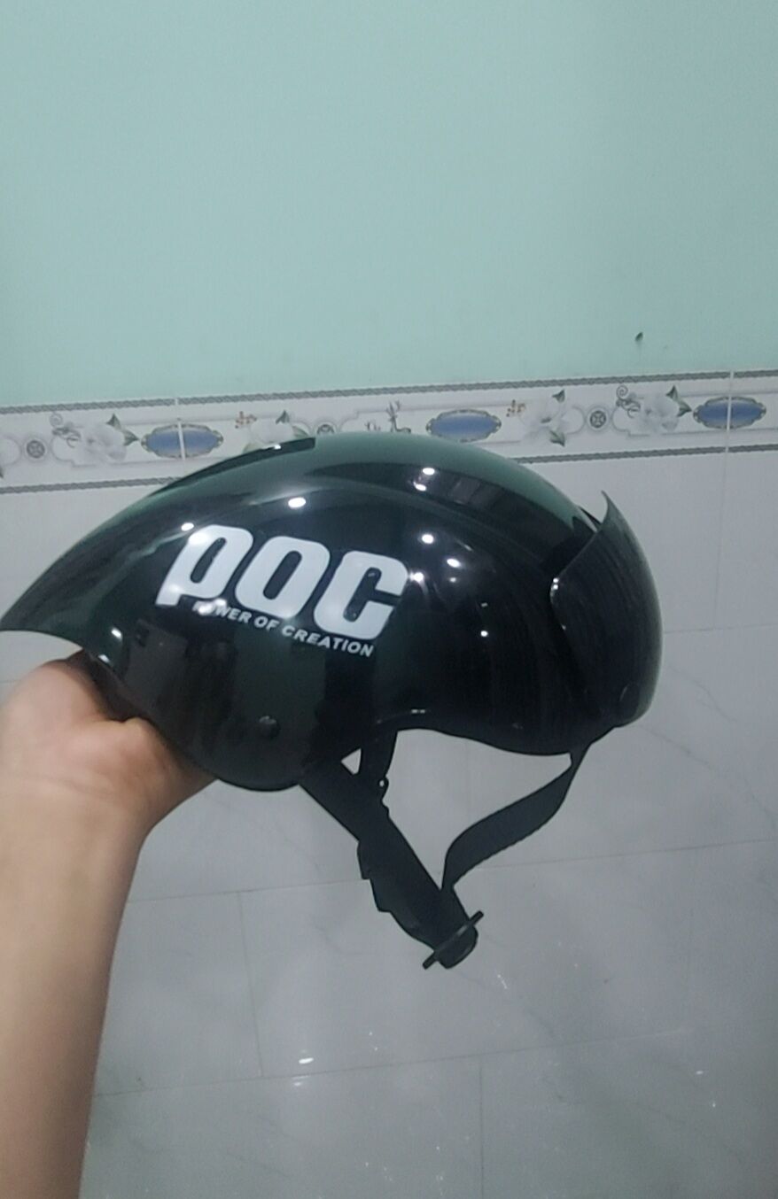 mũ bảo hiểm POC đuôi nhọn giá sỉ ( Nón trơn lên tem P.O.C)