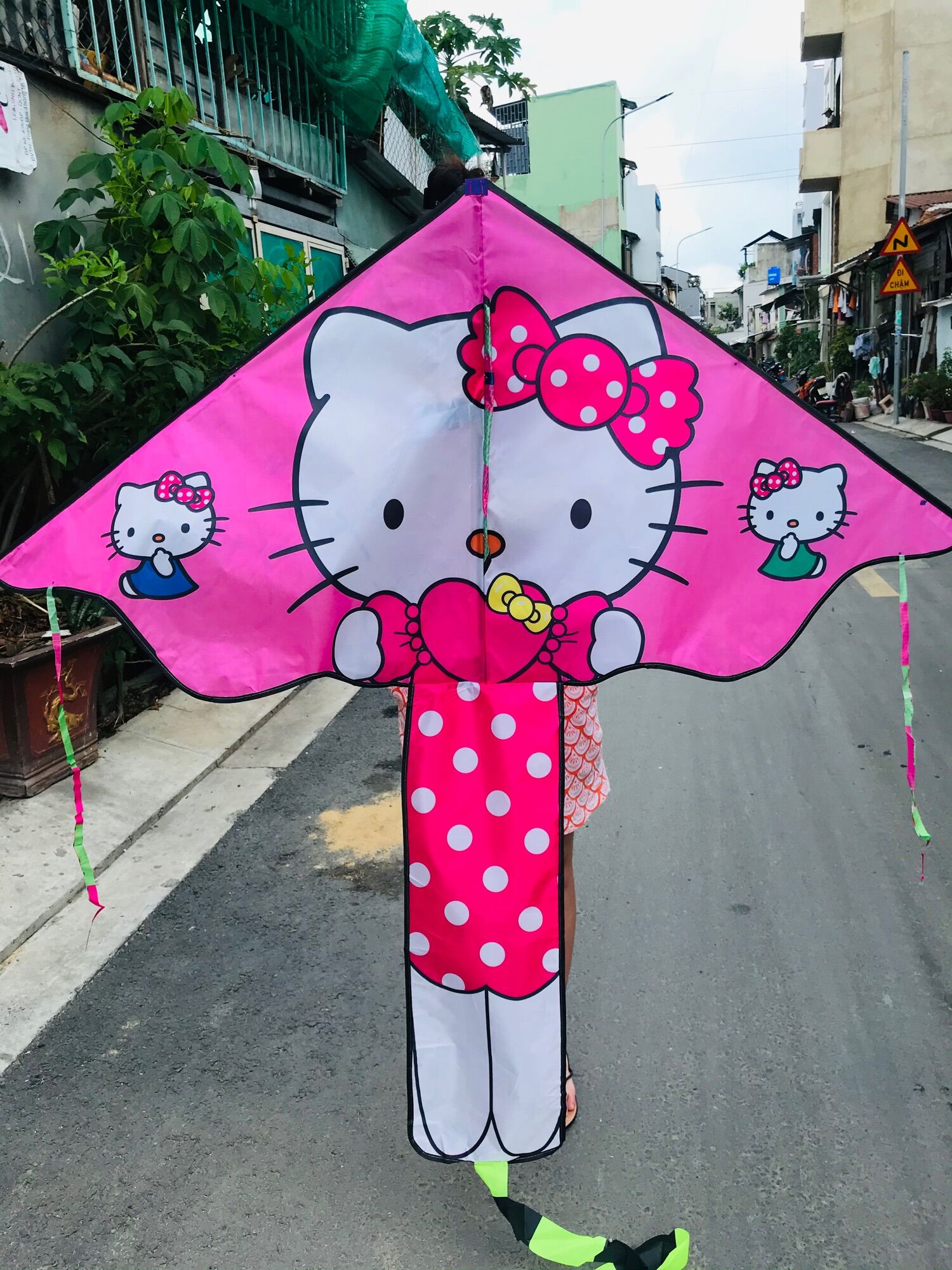 [HCM]COMBO 1 TẶNG 1 -Diều HELLO KITTY + Tặng tay cầm thả diều lớn 150m dây  - ẢNH THẬT