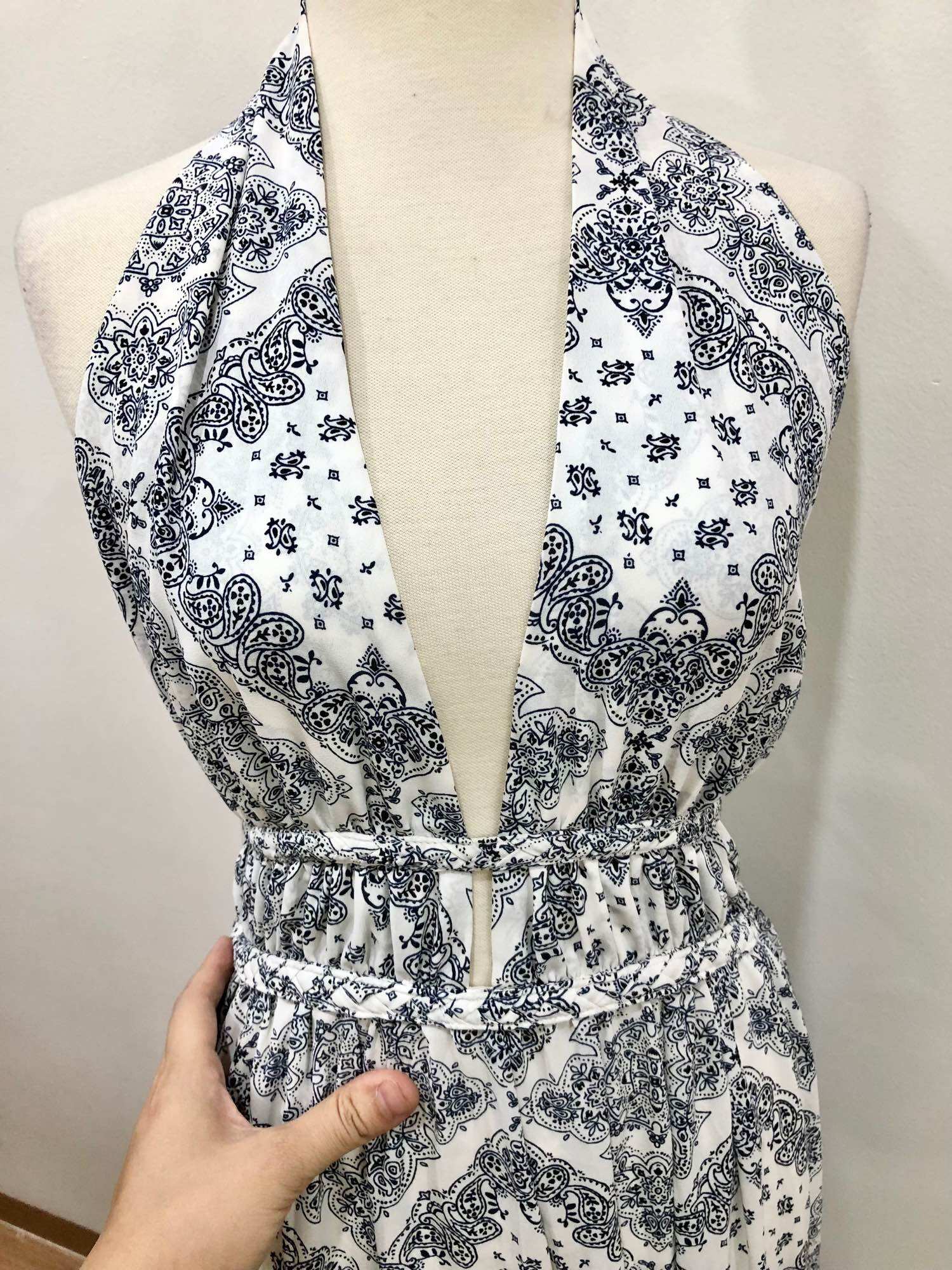 Đầm maxi đi biển hở lưng có bigsize
