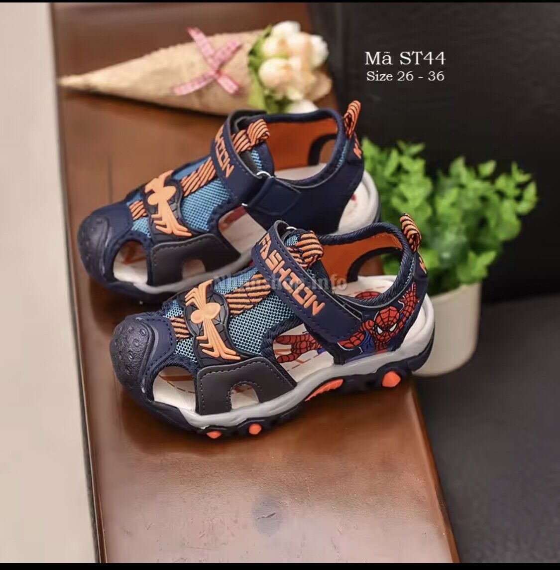 Dép Rọ Bé Trai Sandal bít mũi kiểu người nhện