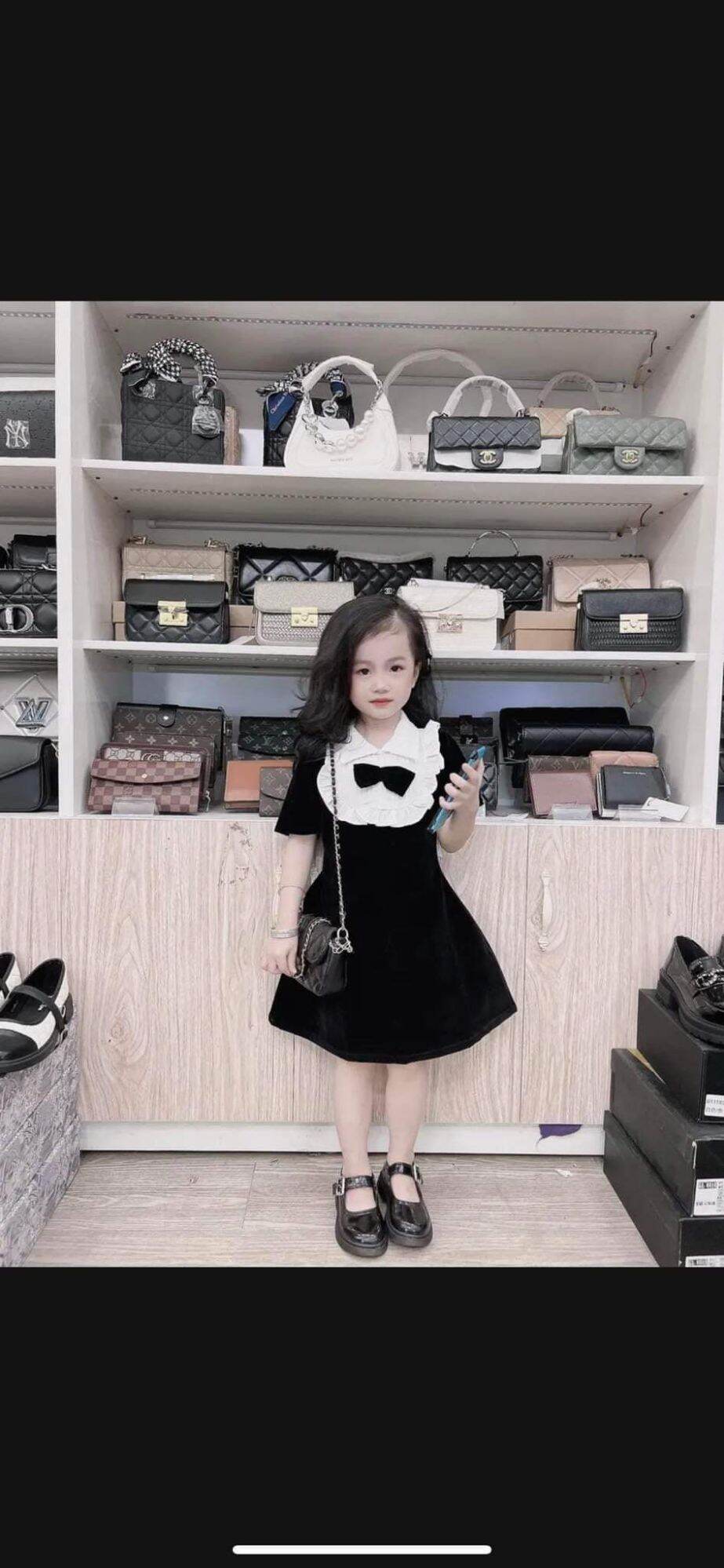Váy nhung tiểu thư dễ thương cho bé gái