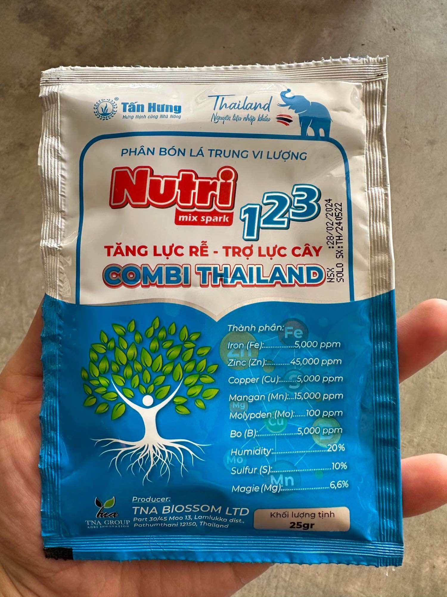 Phân bón lá trung vi lượng COMBI THAILAND NUTRI MIX SPARK (Gói 25g) Tăng lực rễ trợ lực cây