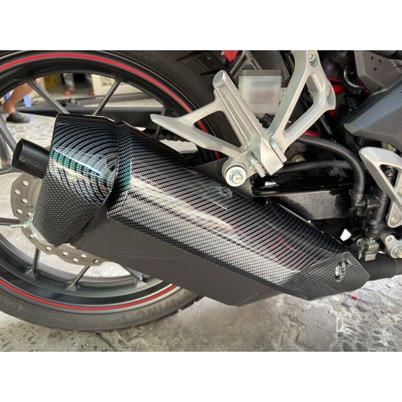 Bộ ốp pô xe Winner X Carbon (có kèm cao su đệm)