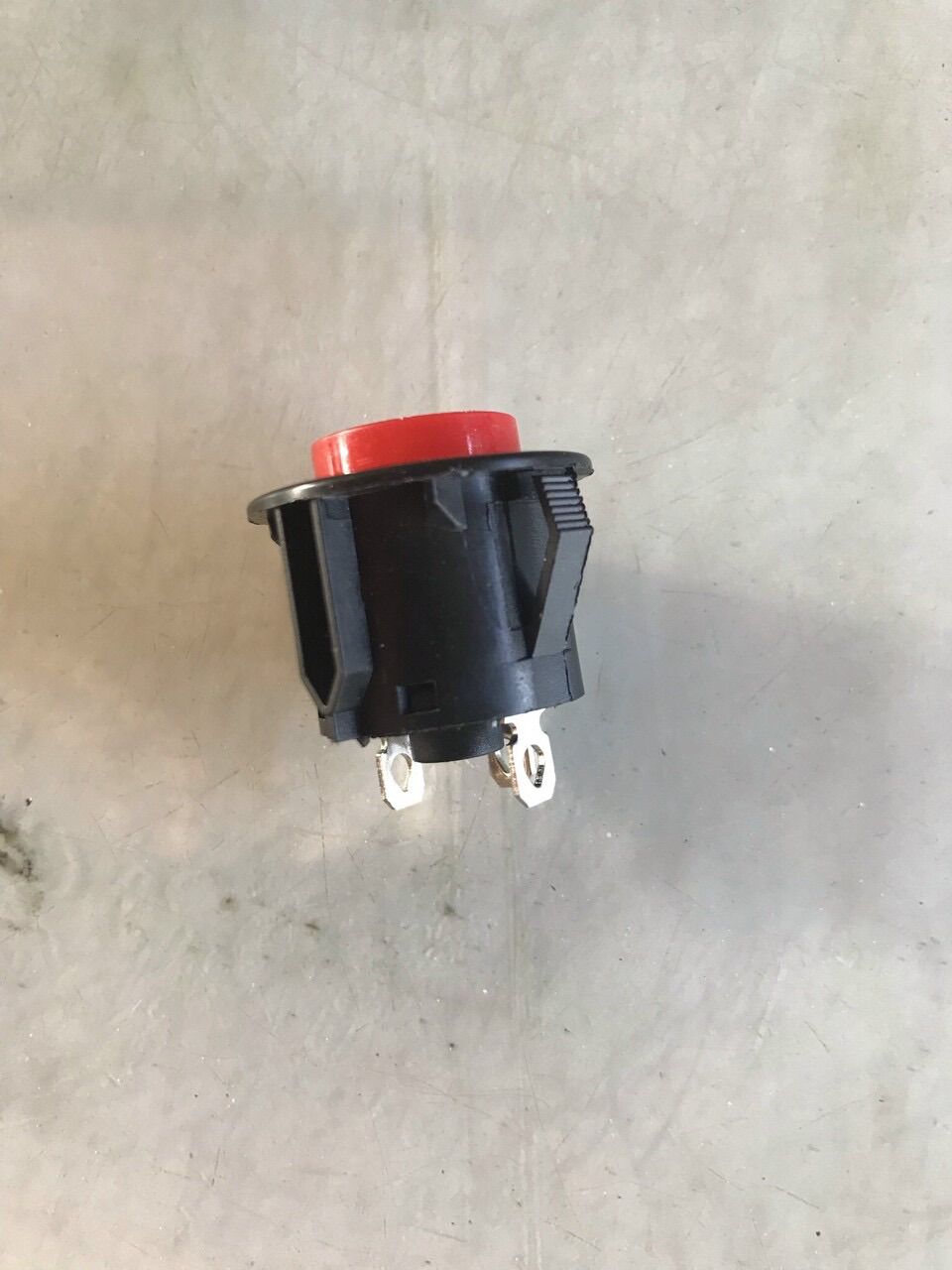Tấc nguồn xe điện trẻ em