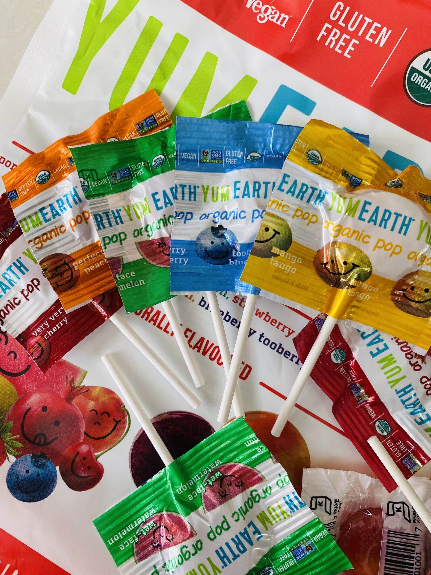 Kẹo Mút Hữu Cơ Cho Bé Yumearth Organic Pops (1 cây lẻ)