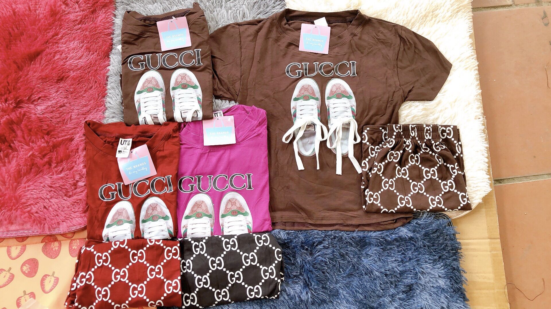 Bộ cotton gucci đôi giày bé gái size số 10 , ảnh chụp thật