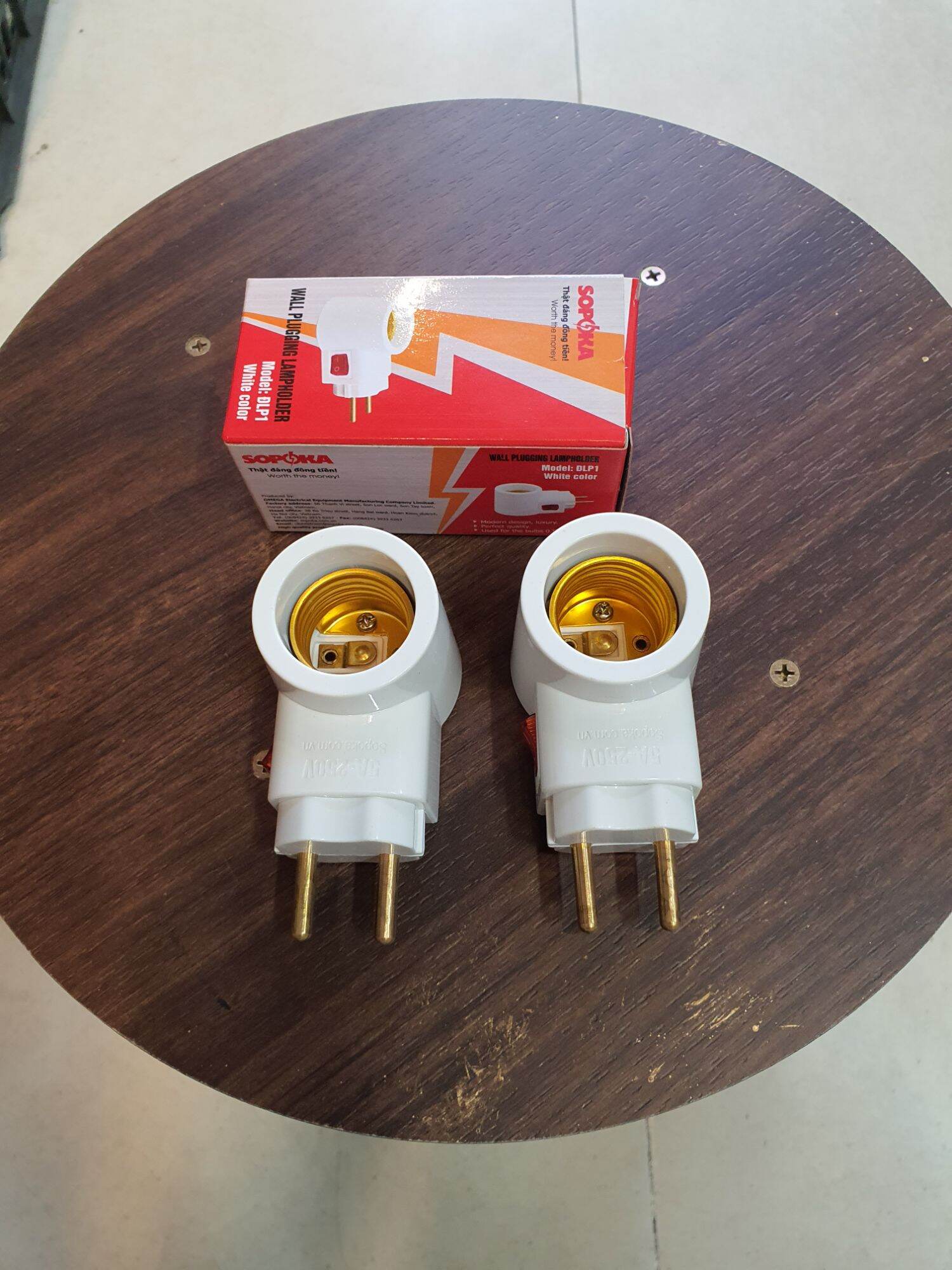 Phích cắm liền đui e27 có công tắc