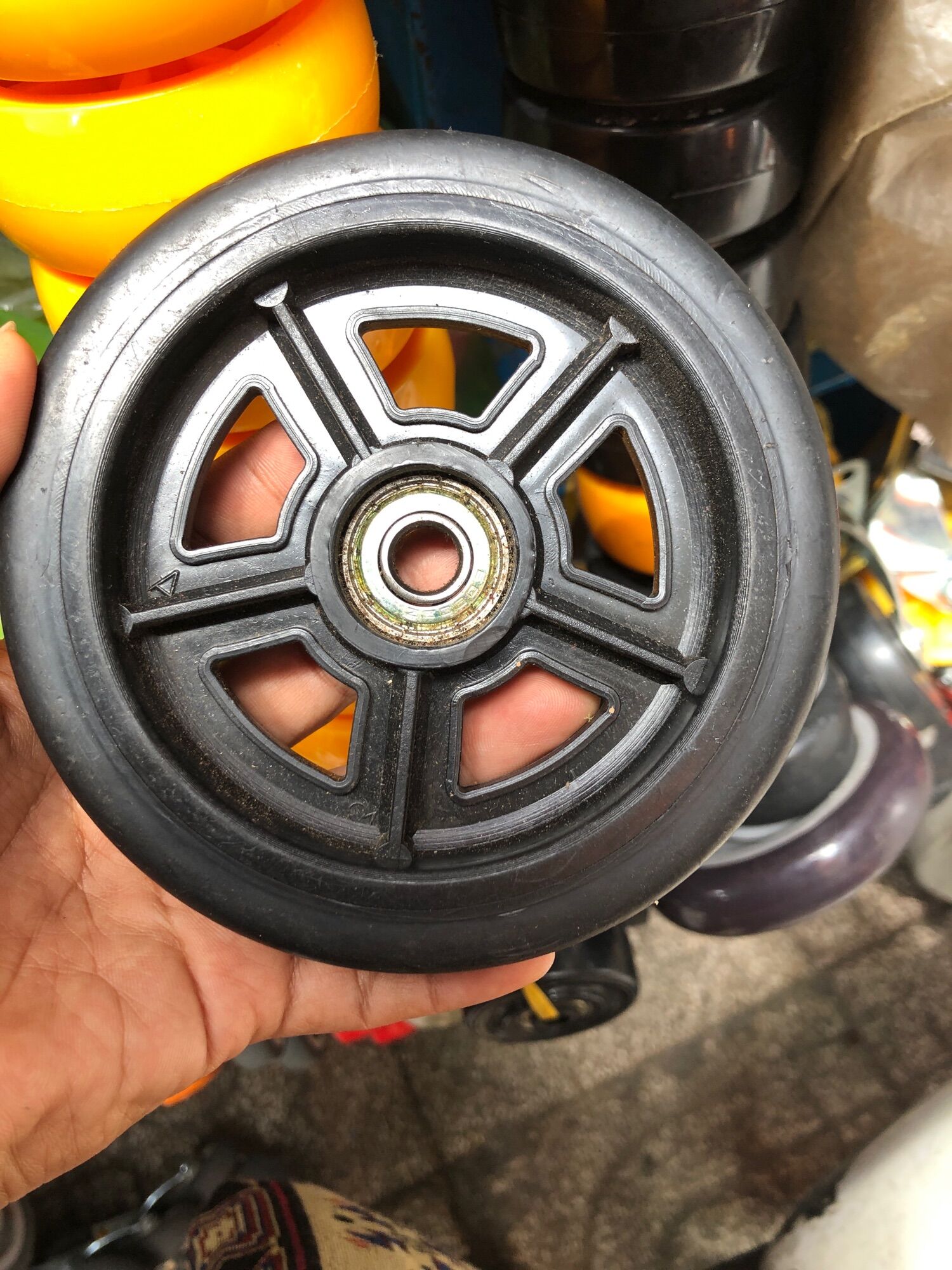 [HCM]Bánh xe đẩy 125x32mm nội địa nhật (1 cái ) khách hàng lưu ý chỉ dùng chế xe em bé,xe đi chợ nhé