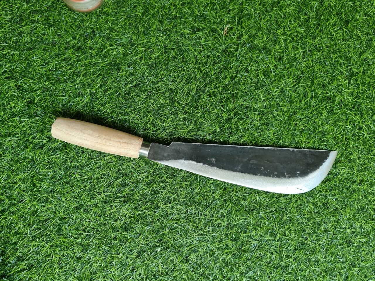 Dao yếm cỏ bén mũi