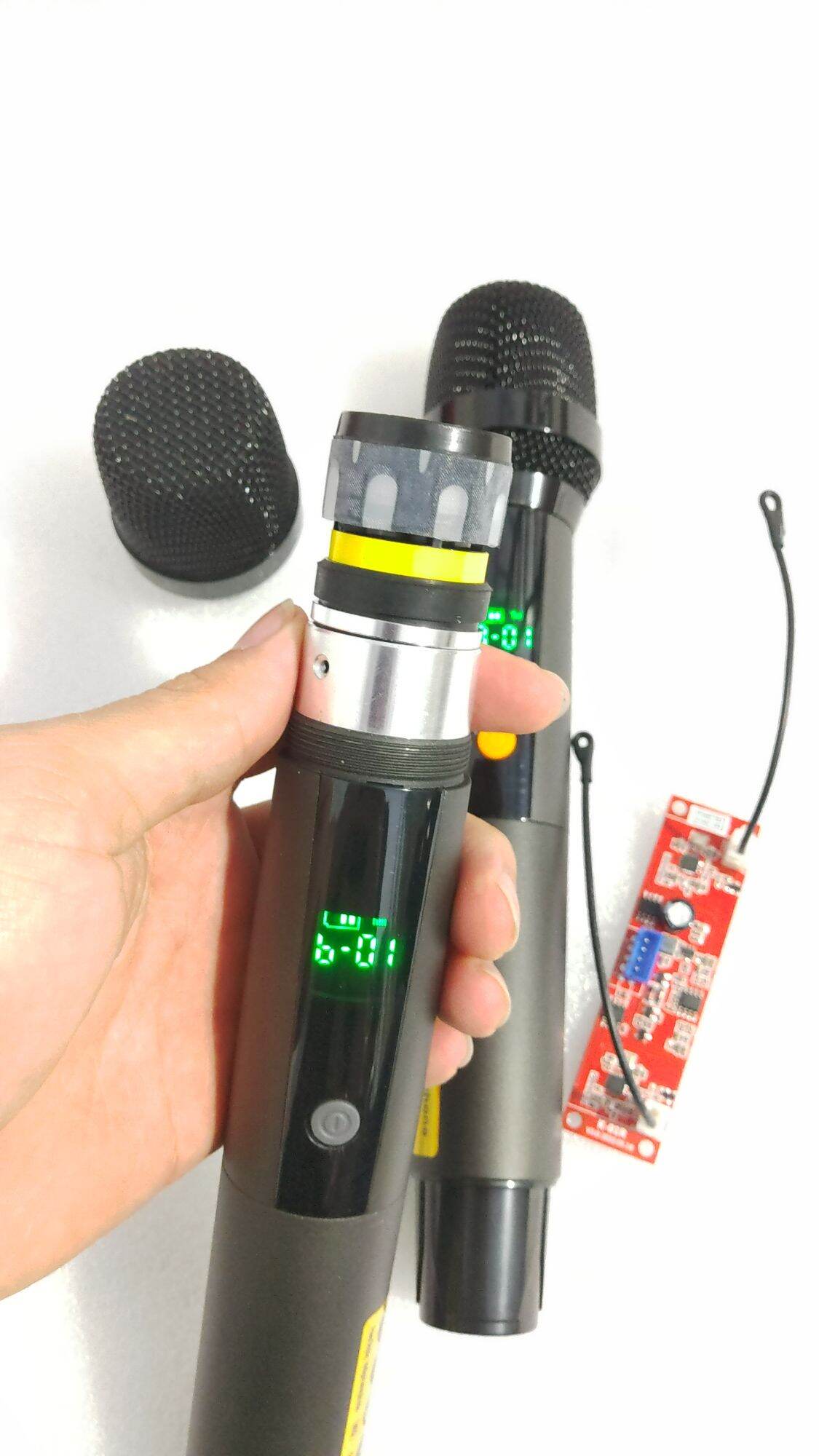 Micro  không dây loa kéo  UHF thân  kim loại