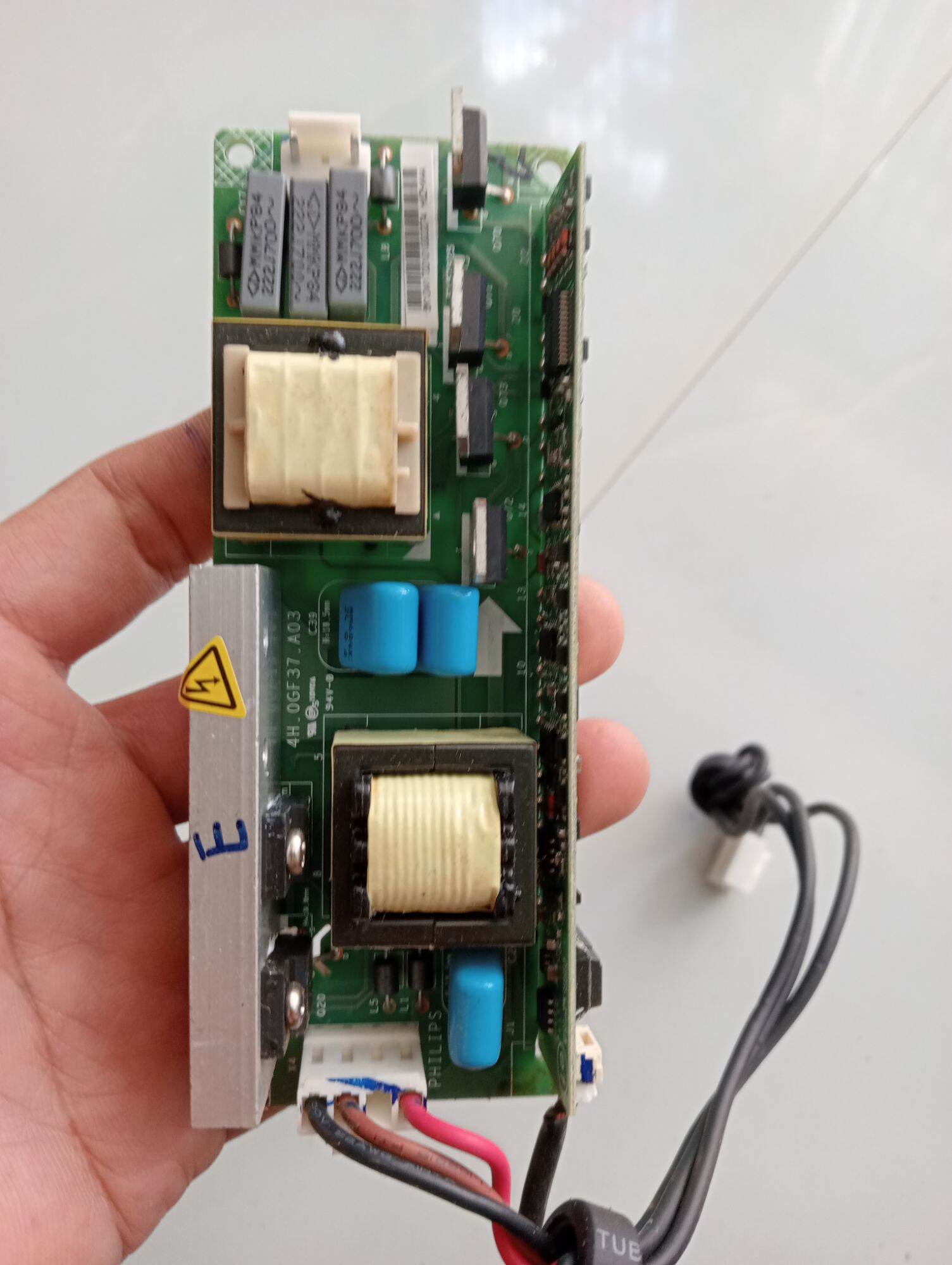 Bo cao áp máy Chiếu Misubishi EX240U